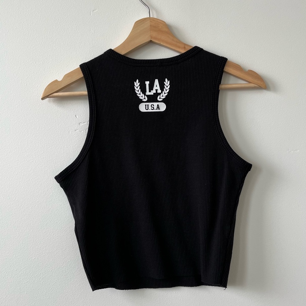 Ribbed Crop Tank - Picture 3 of 3